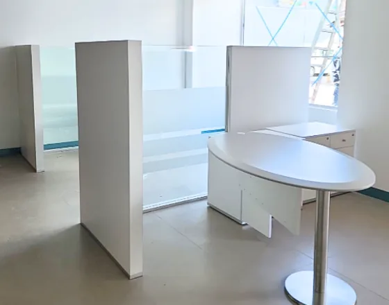 Fabricación e instalación de mobiliario